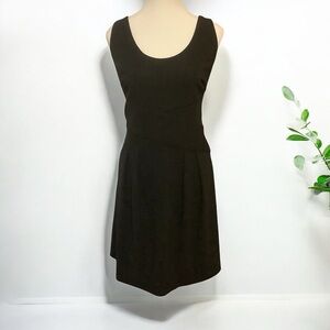 ANN TAYLOR BLACK FIT & FLARE/ PLEATED/ SLEEVELESS MIDI DRESS/ Size 10
